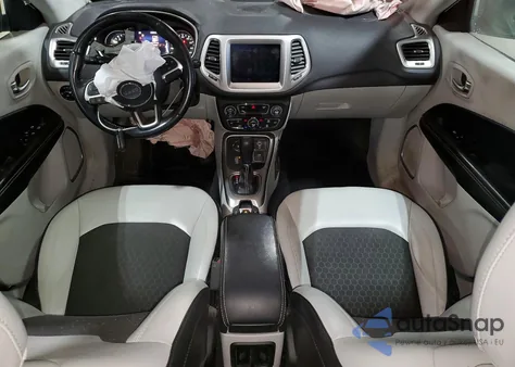 2020 Jeep Compass Latitude z USA, uszkodzony, nr VIN 3C4NJDBB8LT142161